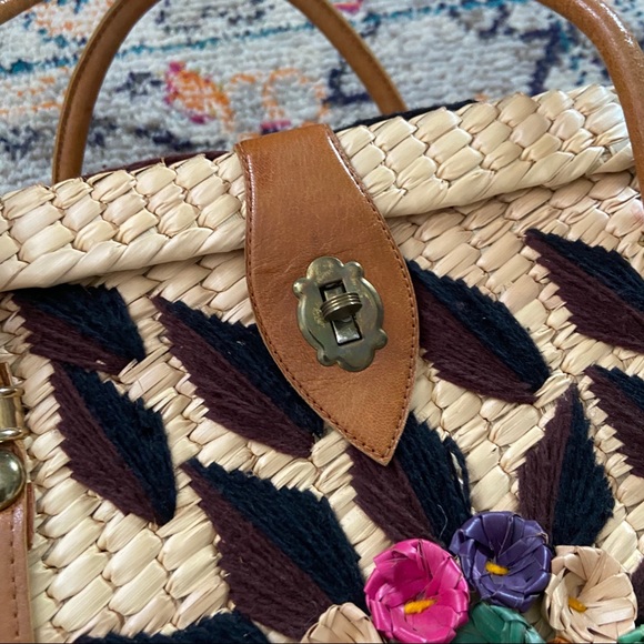 Straw Basket Bag Handbag - Picture 4 of 9